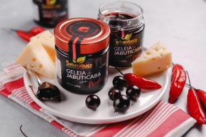 Geleia de Jabuticaba com PIMENTA  de 240g